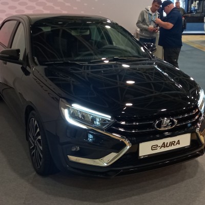 Электрошик от АВТОВАЗа: чем удивляет Lada e-Aura 2025