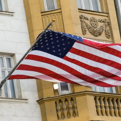 Кадры из поврежденного здания посольства США после удара Ирана