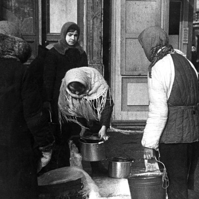 Как жили женщины в блокадном Ленинграде