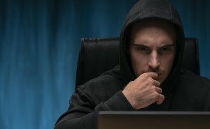 Почему хакеры атакуют Россию: названа главная причина — партнерский материал